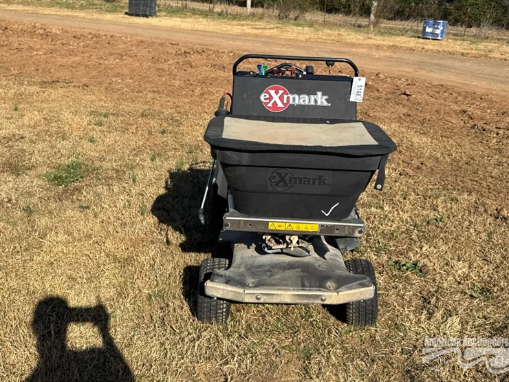 exmark-ride-on-sprayer/spreader-image-4