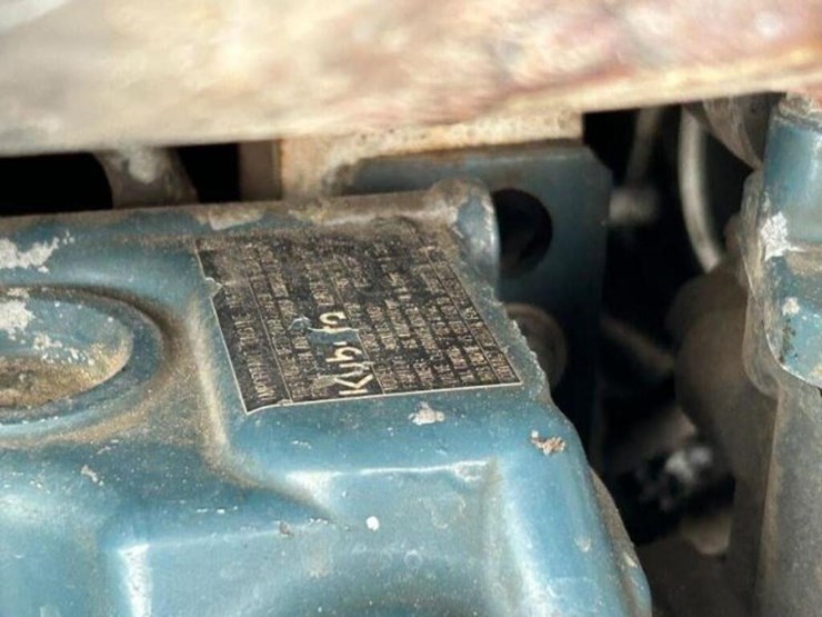 2010-bobcat-s300-image-21