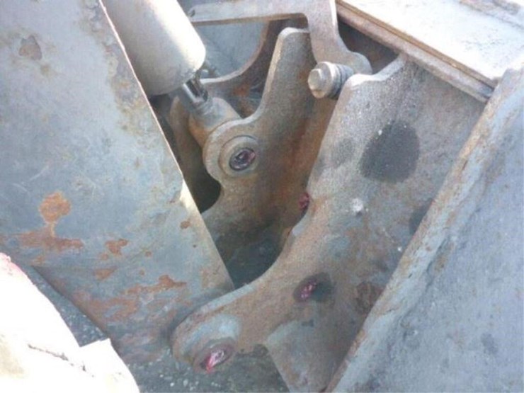 2008-volvo-mc70b-image-32