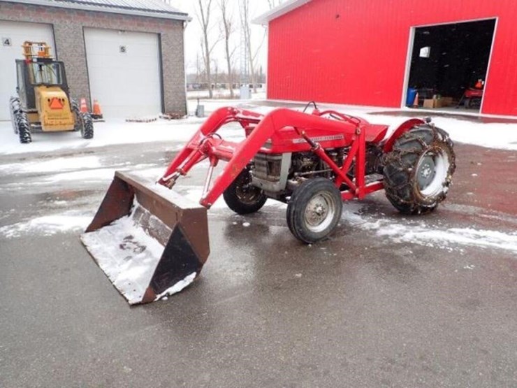 massey-ferguson-135-image-1