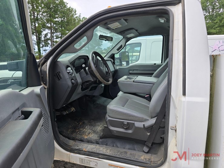 2012-ford-f450-xl-image-16