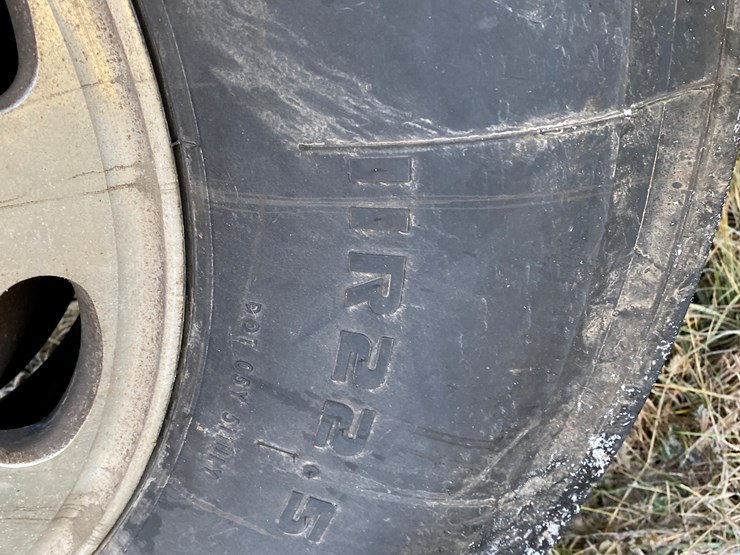 #1012-•-2013-peterbilt-tandem-axle-day-cab-semi-(has-wi-title)-(colfax,-wi)-image-14