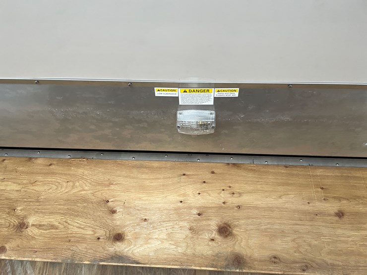 #1397-•-2001-karavan-expedition-trailer-(no-title)-(of)-image-57