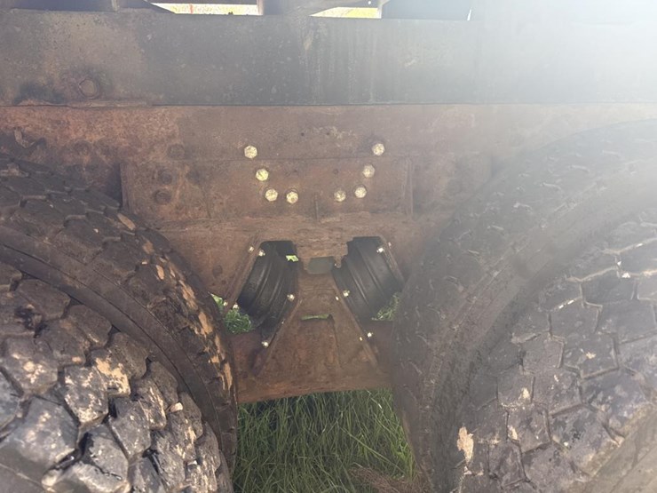 2001-caterpillar-c12-image-59