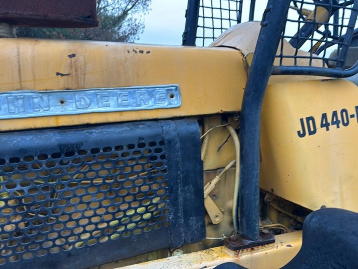 deere-440b-image-22