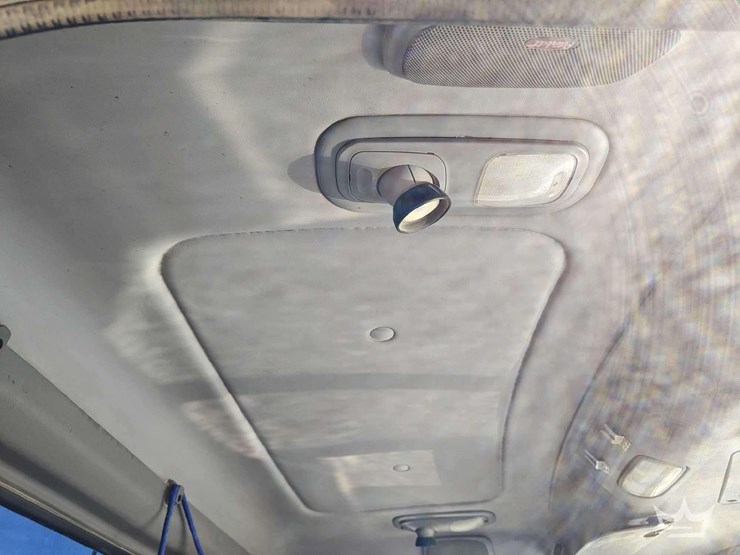 2012-peterbilt-386-image-39