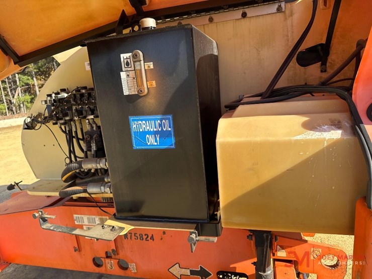 2006-jlg-460sj-image-19