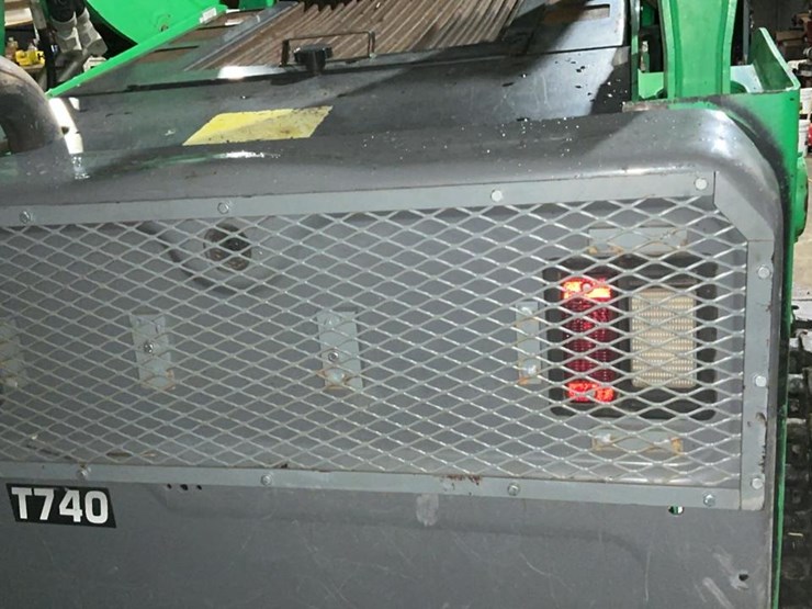 2018-bobcat-t740-image-26