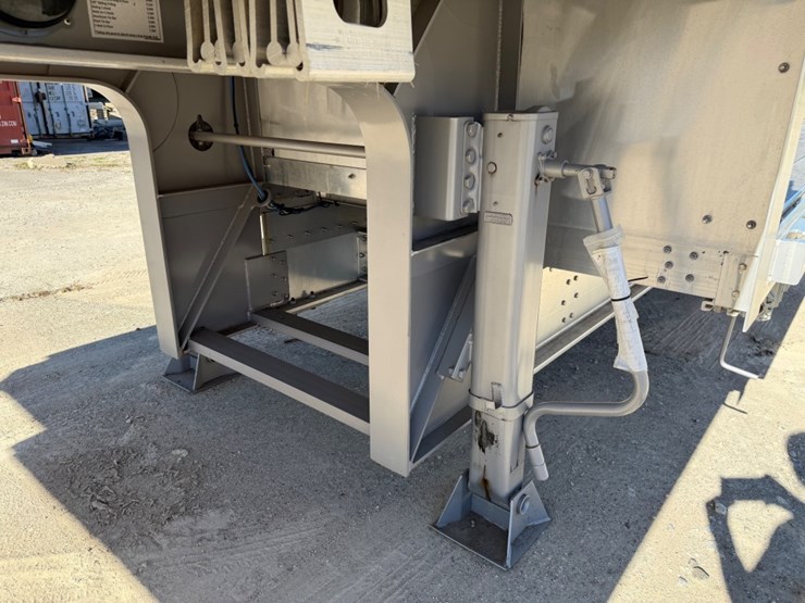 2024-doonan-titanium-image-21