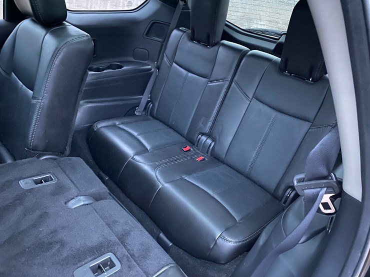 2014-nissan-pathfinder-image-36