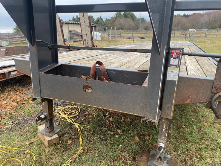 #300-•-2020-delta-tandem-dually-gooseneck-trailer-(lake-geneva,-wi)-(has-wi-title)-image-13