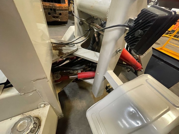 #1386-•-fland-4x4-front-loader-(ica)-image-19