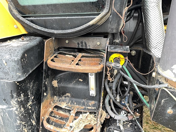 2011-challenger-mt535b-image-34