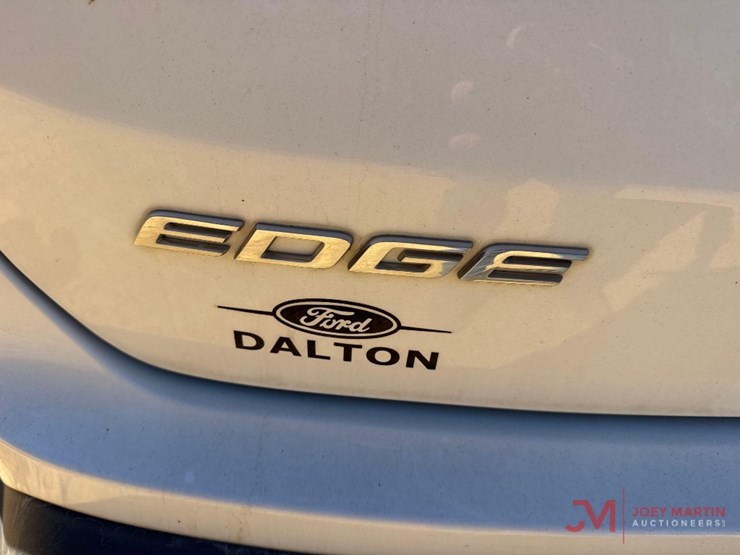 2020-ford-edge-se-image-11