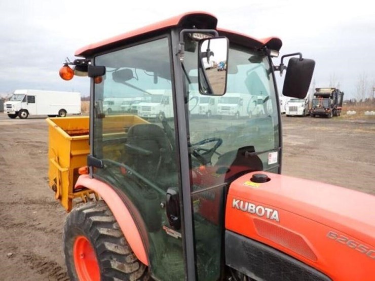 2017-kubota-b2650hsd-image-25