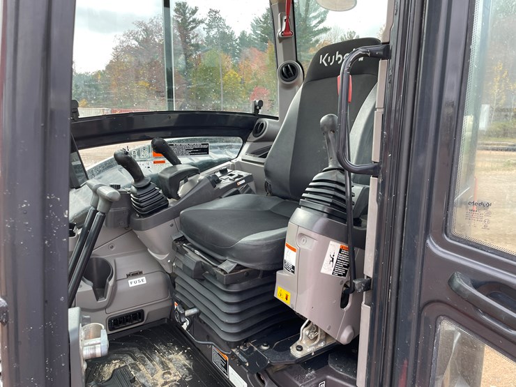 2021-kubota-u55-5-image-34