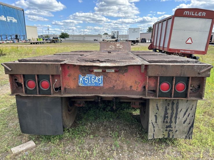 #1748-•-folding-neck-lowboy-trailer-image-4