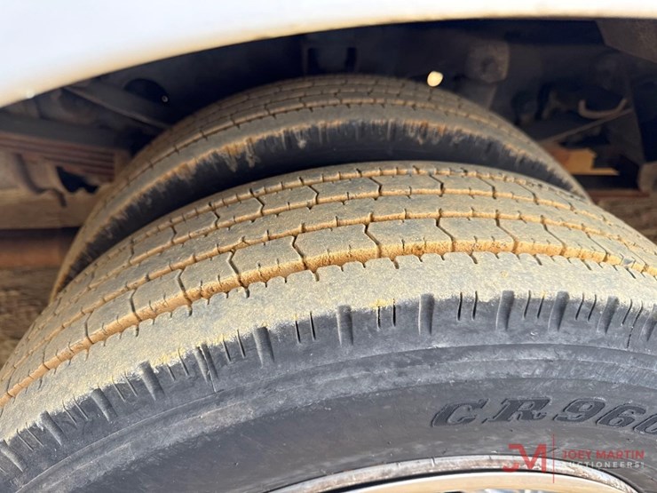 2003-ford-e550-image-10