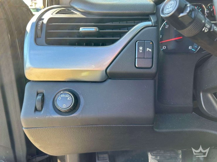 2019-chevrolet-tahoe-image-15