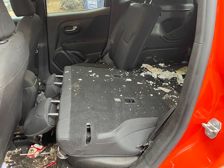 2021-jeep-renegade-image-41