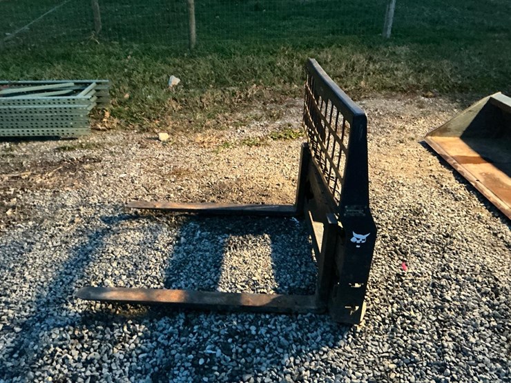 2018-bobcat-t740-image-42