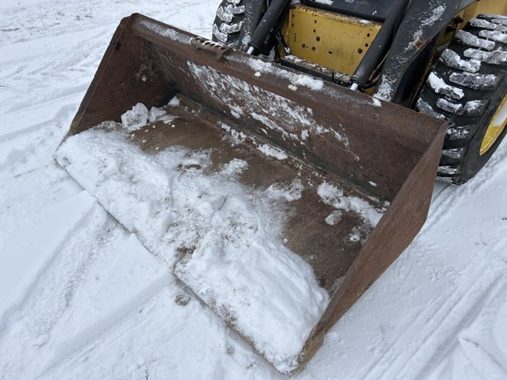 new-holland-ls180-image-9