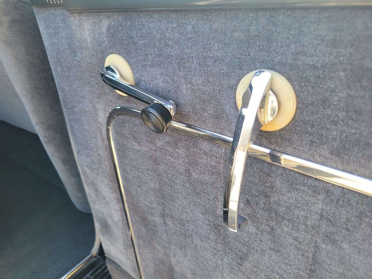 1948-packard-sedan-image-59