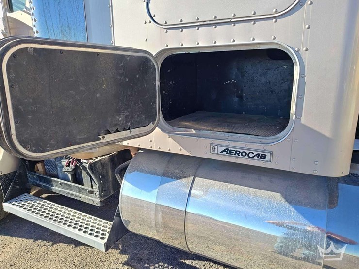 2012-kenworth-t800-image-28