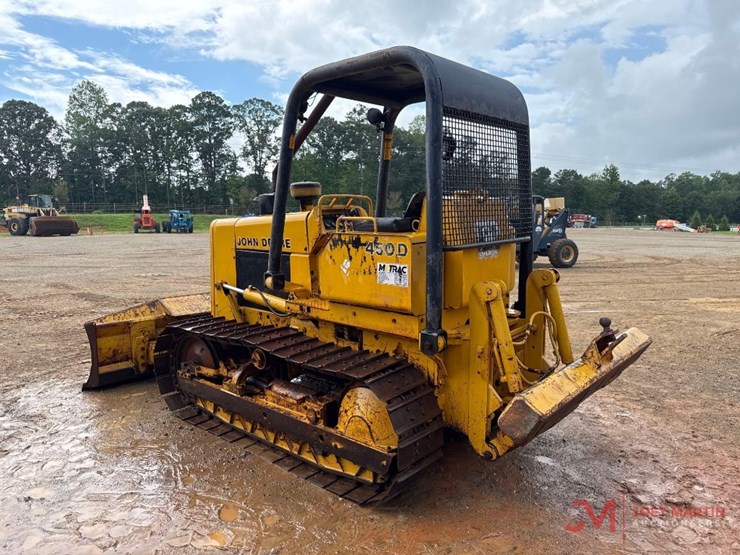 deere-450d-image-3