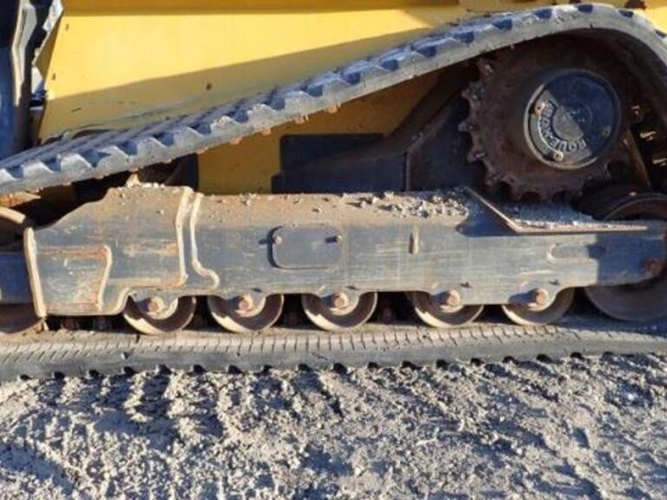 2019-deere-331g-image-60