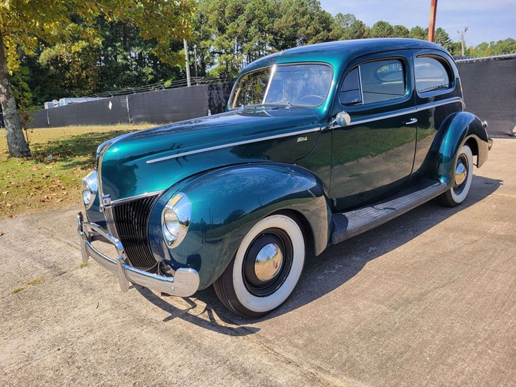 1940-ford-sedan-image-8