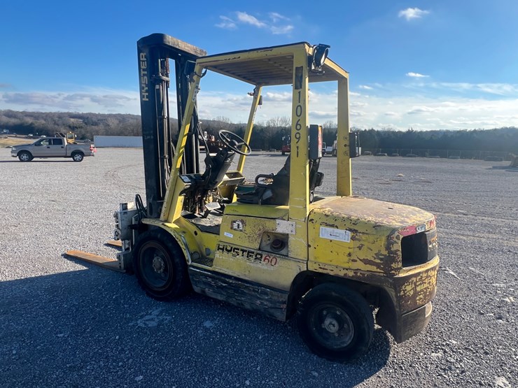 #29788-•-hyster-60-forklift-image-3