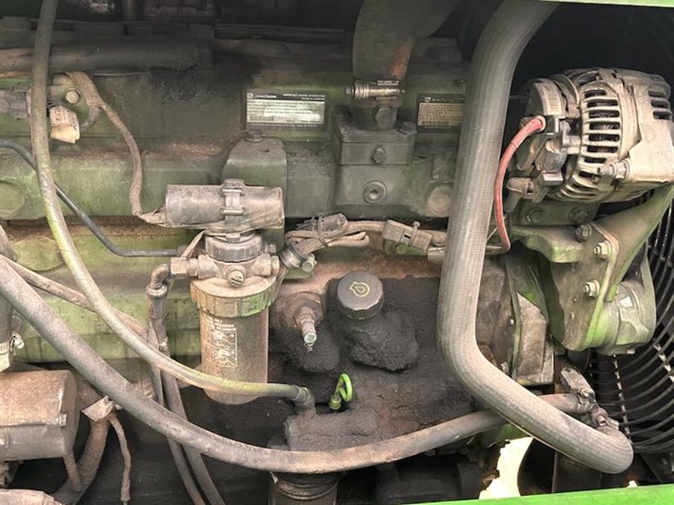 2015-deere-437d-image-12