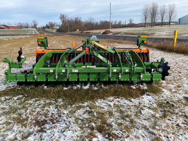 #1145-•-2023-unused-amazone-catros-4003-3-point-compact-disc-(waldo,-wi)-image-2