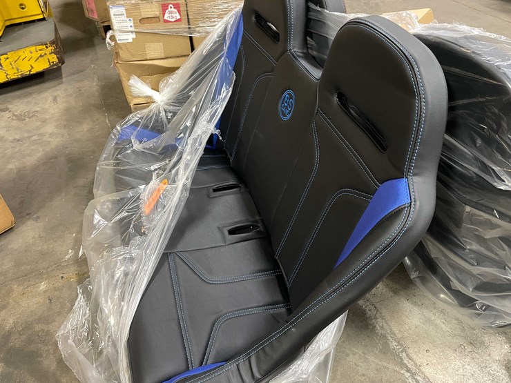 #8695-•-can-am-3-seater-bench-(e)-image-4