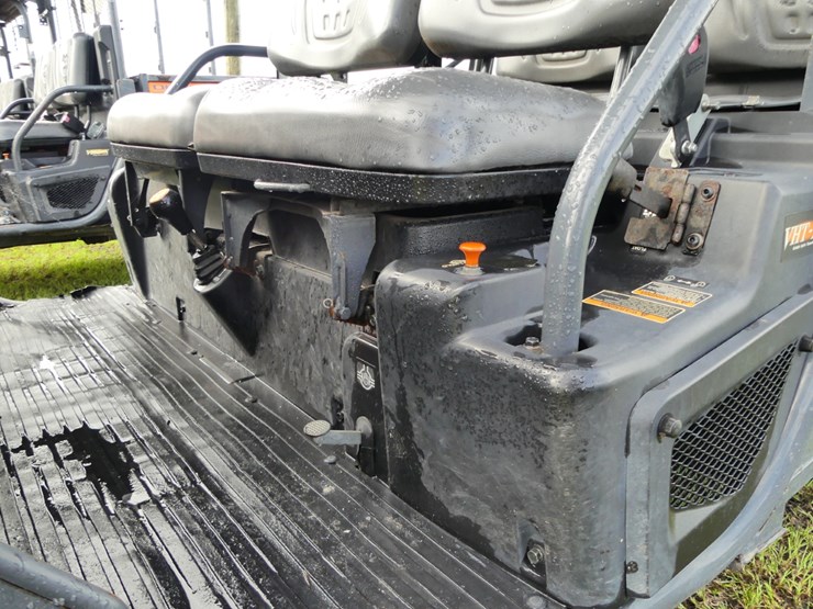 2009-kubota-rtv1140-image-11