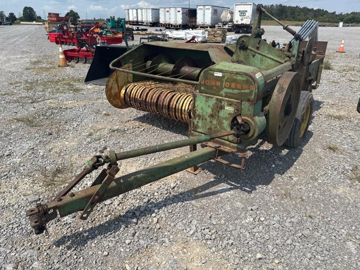 john-deere-24t-image-1