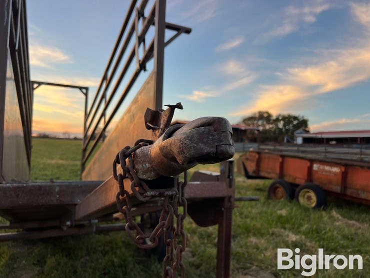 12'-portable-loading-chute-image-13