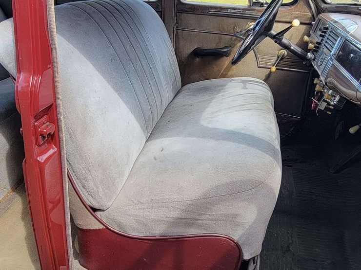 1948-plymouth-special-deluxe-image-53