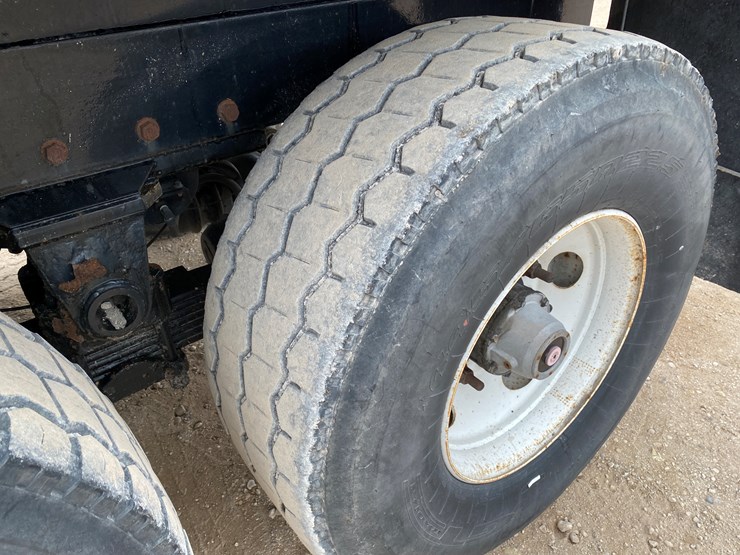 #1025-•-2015-diller-tt6600ntnb-semi-manure-tanker-(has-wi-title)-(kewaunee,-wi)-image-28