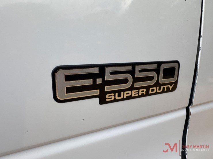 2003-ford-e550-image-6