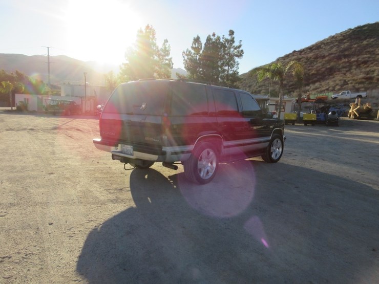 1996-gmc-yukon-image-3