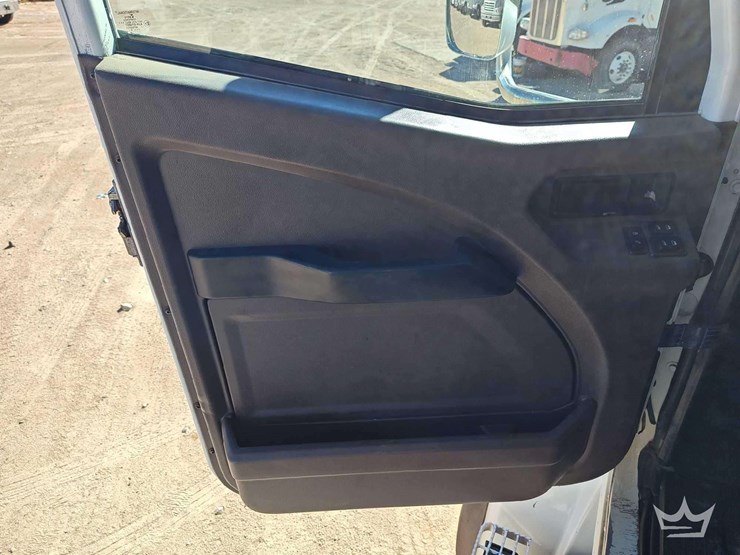 2019-international-hx620-image-13