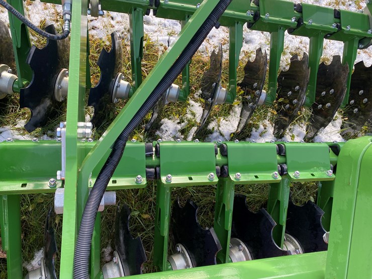 #1146-•-2023-unused-amazone-catros-4003-3-point-compact-disc-(waldo,-wi)-image-23