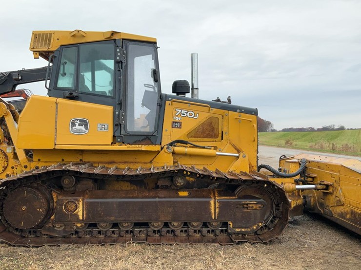 2006-deere-750j-lgp-image-7