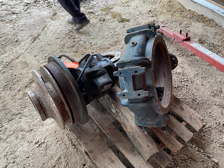#8479-•-cornell-6819-em18dbk-pump-(new-holstein,-wi)-image-8