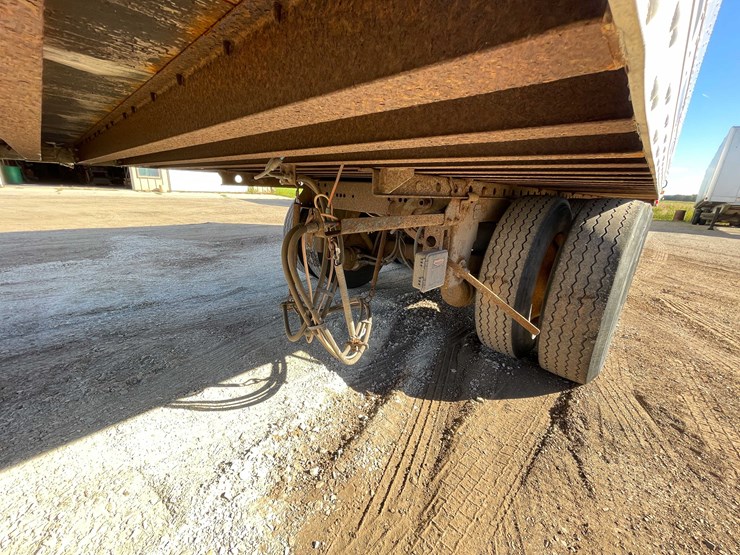 #318-•-2001-utility-trailer-mfg-co.-semi-trailer-(has-wi-title)-(denmark,-wi)-image-14