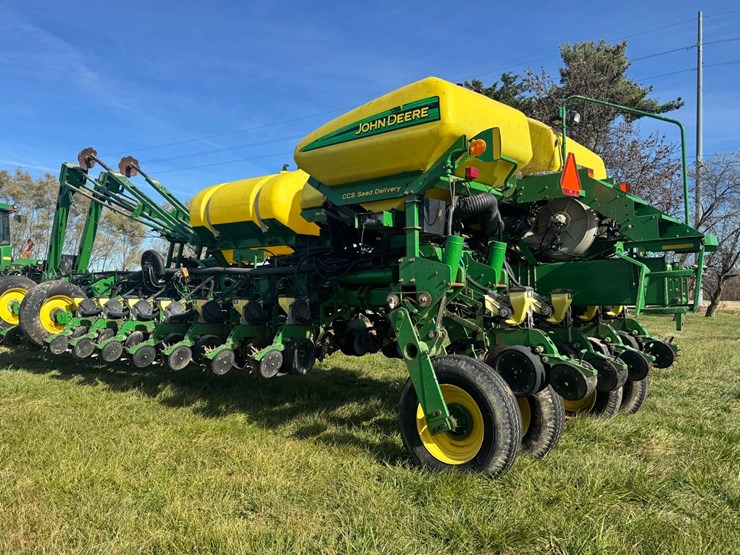 john-deere-1770nt-image-4