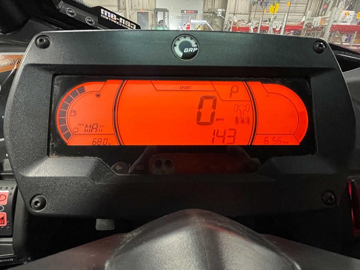 2023-can-am-maverick-x3-image-25