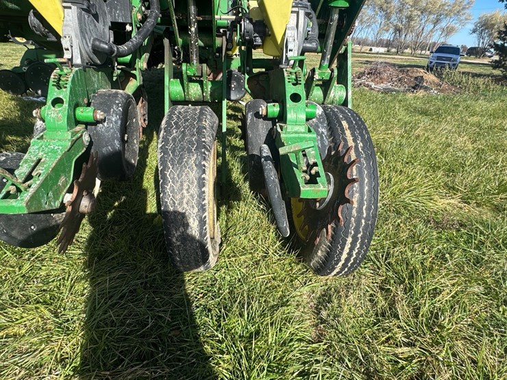 john-deere-1770nt-image-25